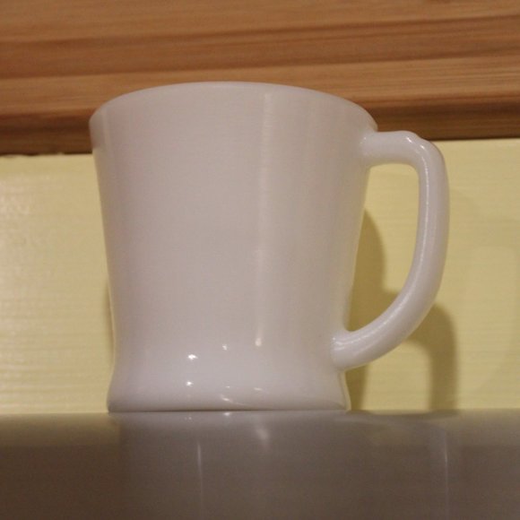 Vintage Fire King Anchor Hocking White Milk Glass D Handle Coffee Cup Mug. - Picture 1 of 4